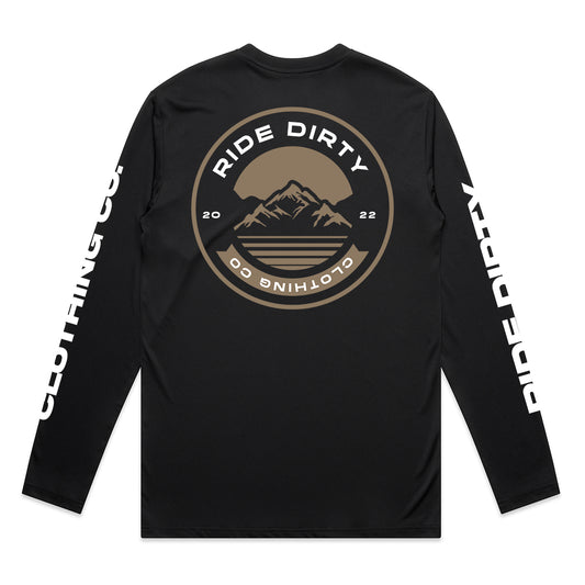 Mountain Crest Long Sleeve Tech Tee